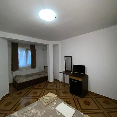 Guest Wild Duck ゲストハウス Ezerets